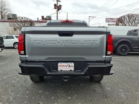 Used 2024 Chevrolet Colorado Z71 w/ Z71 Convenience Package 2 image 19