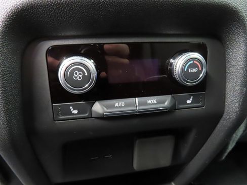 Used 2024 GMC Acadia Denali image 11