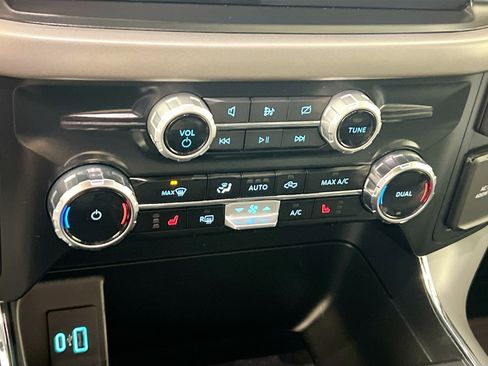 Used 2024 Ford F150 XLT w/ Equipment Group 302A MID RWD image 27