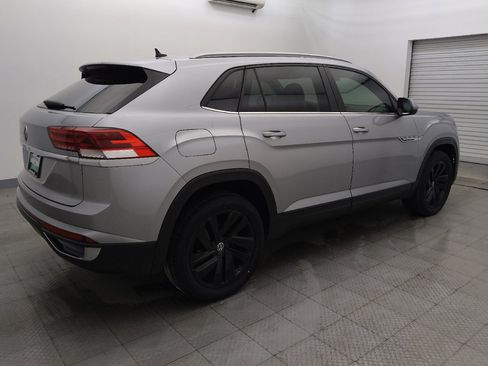 Used 2022 Volkswagen Atlas Cross Sport SE FWD image 10