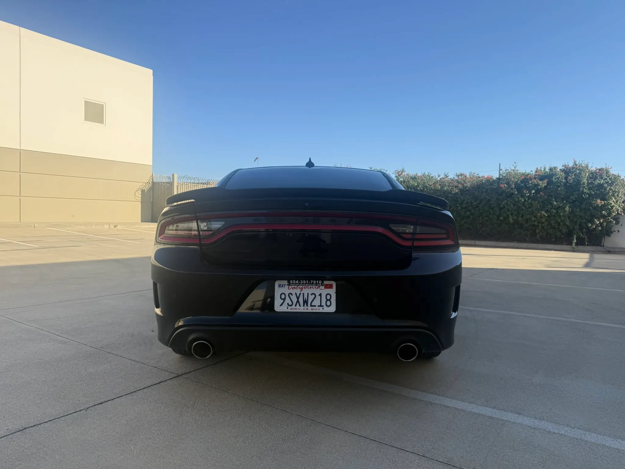 Used 2020 Dodge Charger R/T w/ Plus Group RWD image 4