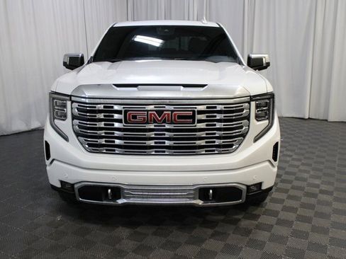 Used 2025 GMC Sierra 1500 Denali w/ Technology Package image 2