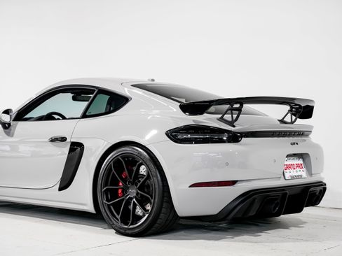 Used 2020 Porsche 718 Cayman GT4 image 32