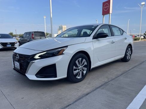 New 2025 Nissan Altima 2.5 S image 7