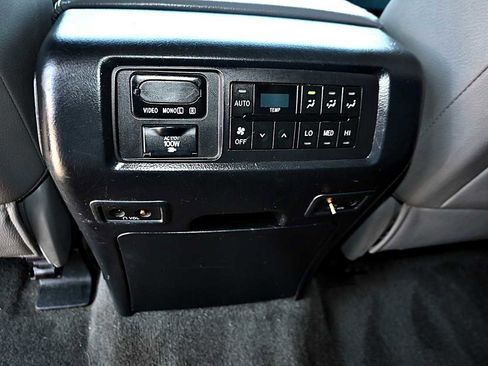 Used 2012 Toyota Sequoia Limited image 36