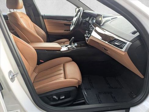Used 2019 BMW 540i w/ Convenience Package RWD image 20