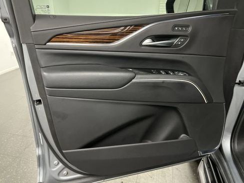 Certified 2023 Cadillac Escalade Premium Luxury AWD/4WD image 23