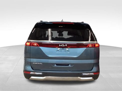 Certified 2023 Kia Carnival SX FWD image 36