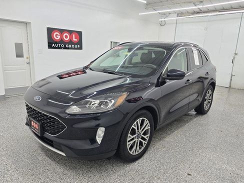 Used 2021 Ford Escape SEL w/ Technology Package FWD image 4