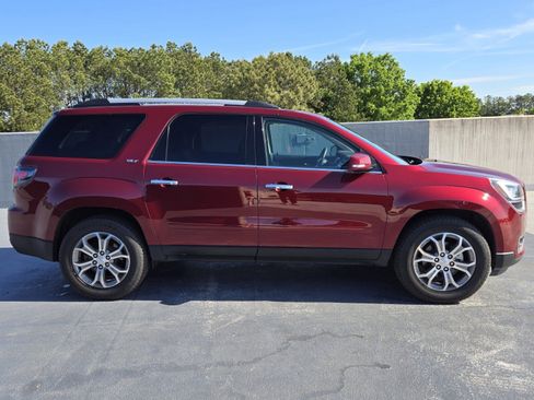 Used 2015 GMC Acadia SLT image 13