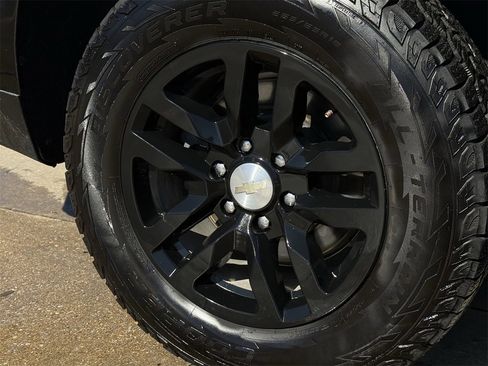 Used 2021 Chevrolet Tahoe LT image 9