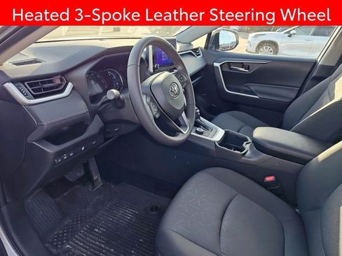 Used 2025 Toyota RAV4 XLE w/ Convenience Package AWD/4WD image 8