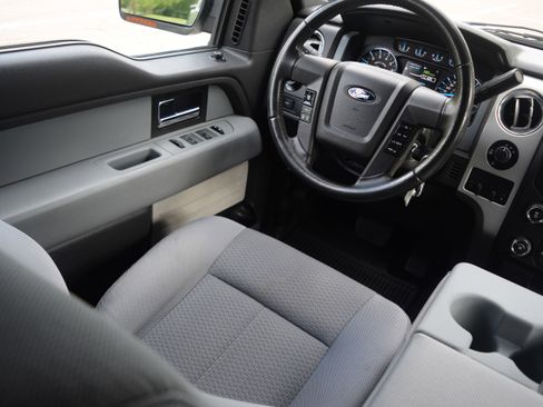 Used 2013 Ford F150 XLT w/ Luxury Equipment Group AWD/4WD image 2