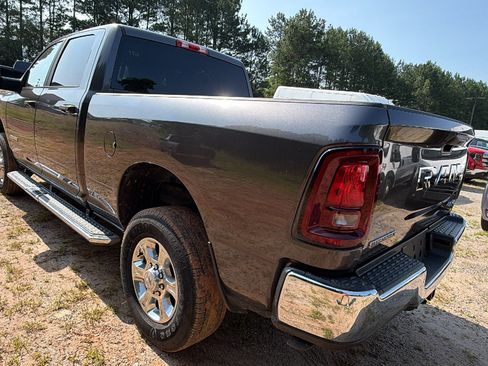 Used 2026 RAM 2500 Big Horn AWD/4WD image 10