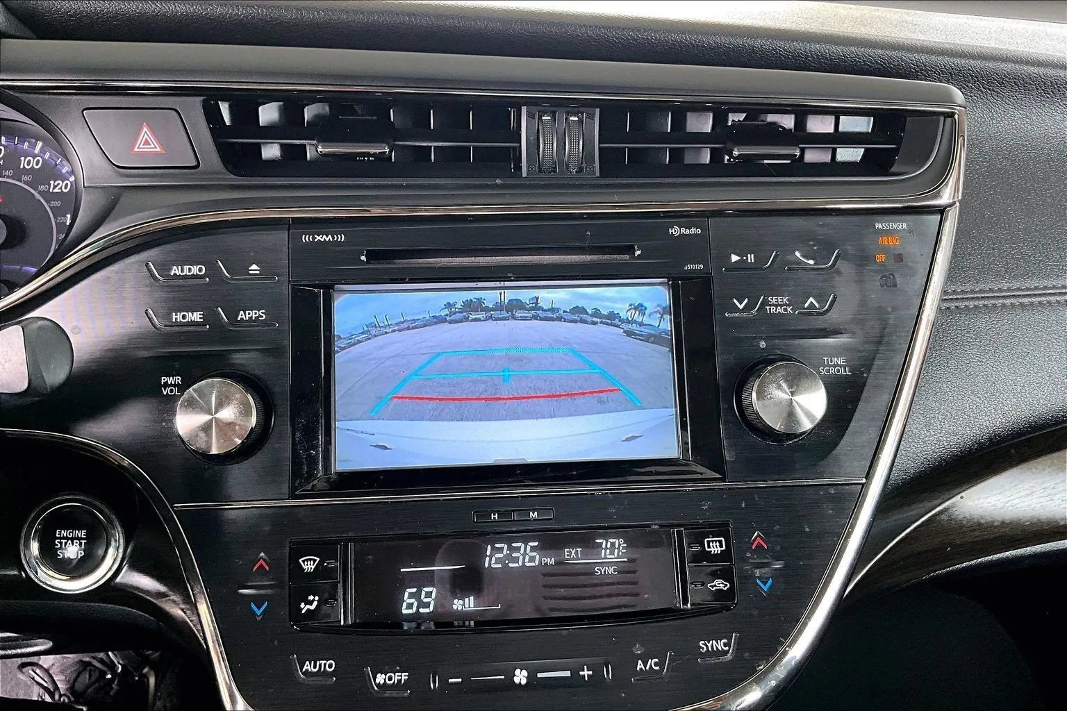 Used 2016 Toyota Avalon XLE Plus FWD image 13