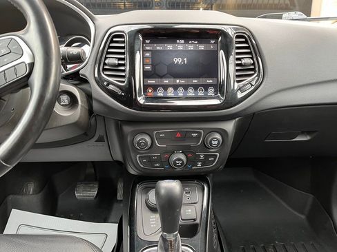 Used 2020 Jeep Compass Limited image 31