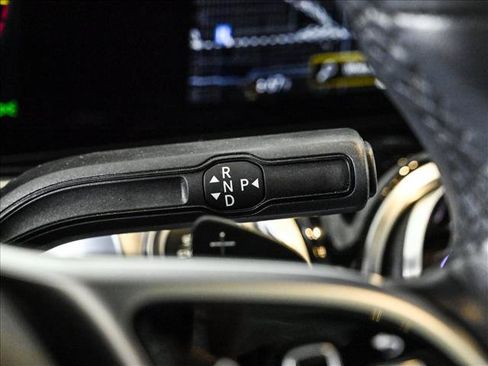 Used 2022 Mercedes-Benz GLB 250 4MATIC image 12