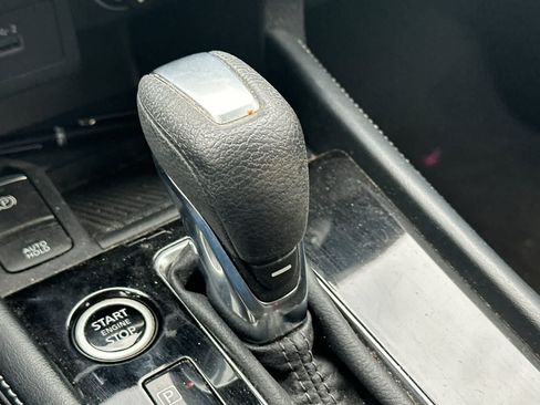 Certified 2023 Nissan Kicks SR FWD image 23