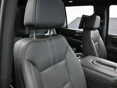Used 2022 Chevrolet Tahoe RST w/ Sport Performance Package RWD image 55