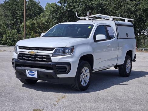 Used 2022 Chevrolet Colorado LT w/ Safety Package RWD image 3