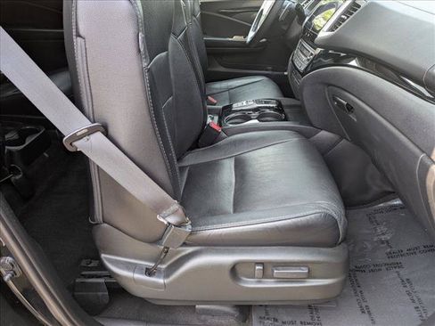 Used 2017 Honda Pilot Elite image 25