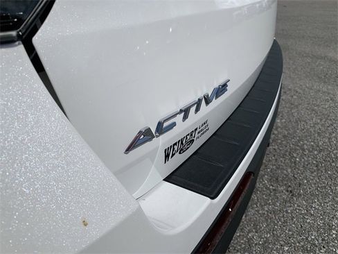 New 2025 Ford Explorer Active image 11