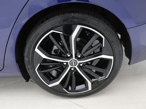 Used 2024 Nissan Altima 2.5 SR image 10