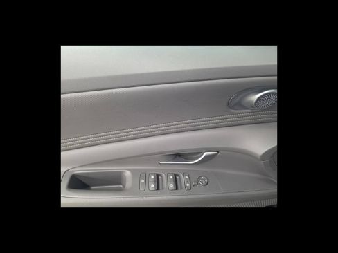 Used 2022 Hyundai Elantra SEL w/ Convenience Package FWD image 12