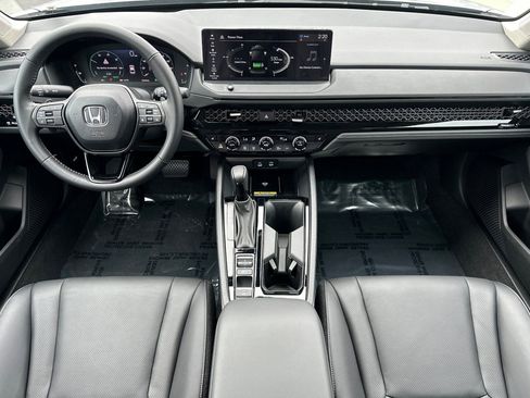 Used 2025 Honda Accord EX-L image 15