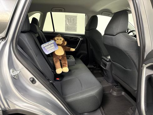 Used 2020 Toyota RAV4 LE w/ All Weather Liner Package AWD/4WD image 27