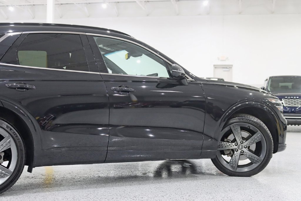 Used 2022 Genesis GV70 2.5T w/ Sport Prestige Package AWD/4WD image 11