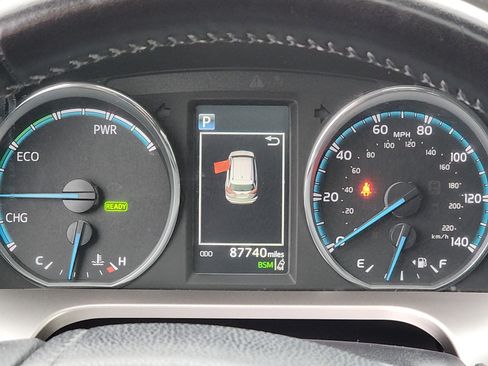 Used 2017 Toyota RAV4 Limited image 14