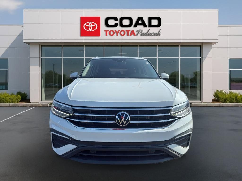 Used 2024 Volkswagen Tiguan SE FWD image 8
