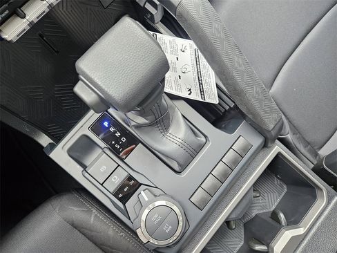 New 2025 Toyota Tacoma SR5 w/ Blackout Package (GST) image 17