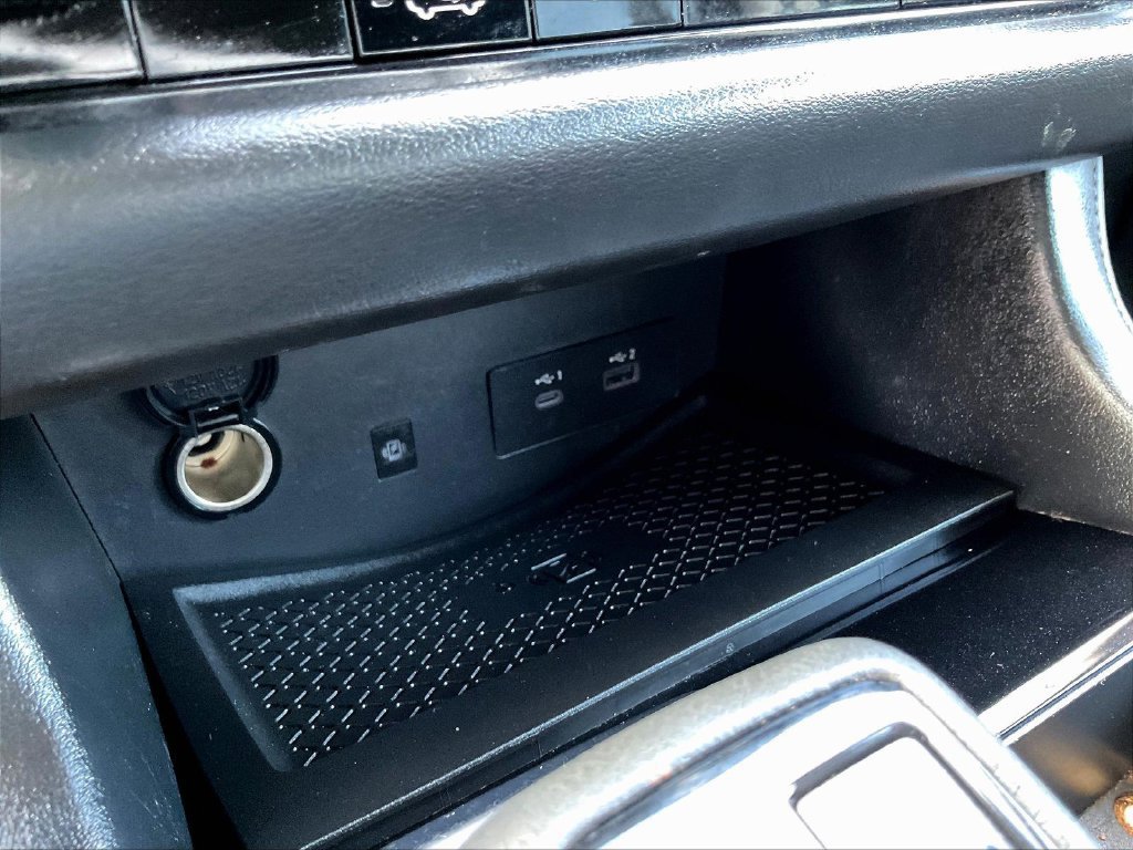 Used 2023 Nissan Pathfinder SL w/ Lighting Package (N92) FWD image 18