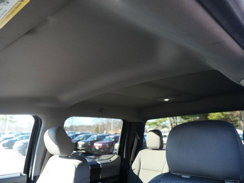 Used 2016 Ford F150 XLT image 11