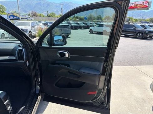 Certified 2025 Kia Sorento SX Prestige AWD/4WD image 34
