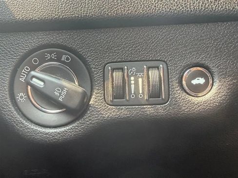 Used 2019 Chrysler 300 S RWD image 19