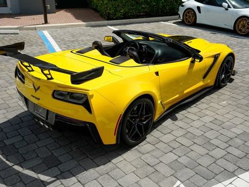Used 2019 Chevrolet Corvette ZR1 RWD image 28