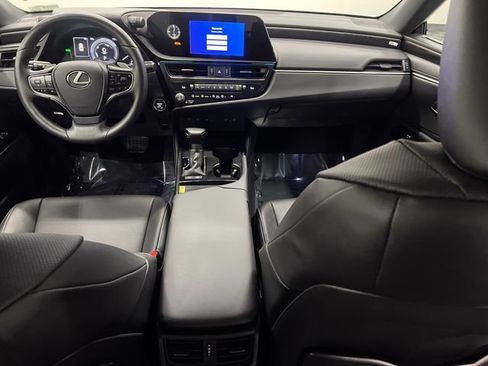 Certified 2025 Lexus ES 300h w/ Premium Package FWD image 14