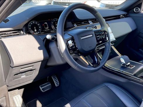 Used 2026 Land Rover Range Rover Evoque Dynamic SE image 15