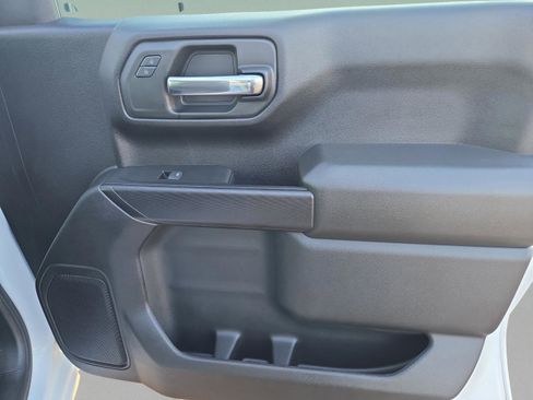 Used 2024 Chevrolet Silverado 1500 Custom image 27