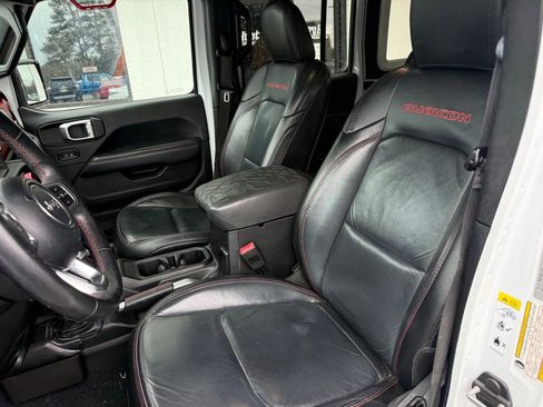 Used 2019 Jeep Wrangler Unlimited Rubicon image 3