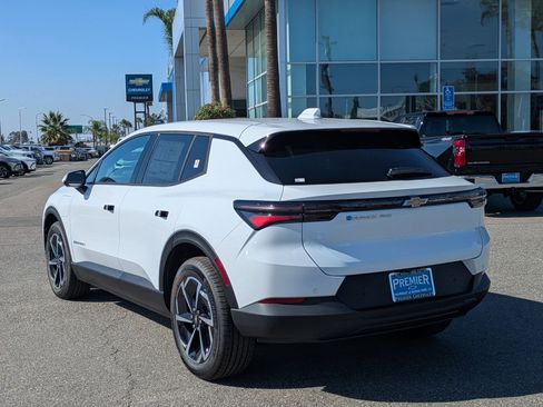 Used 2026 Chevrolet Equinox EV LT image 3