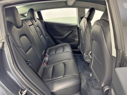 Used 2021 Tesla Model 3 Standard Range Plus image 40