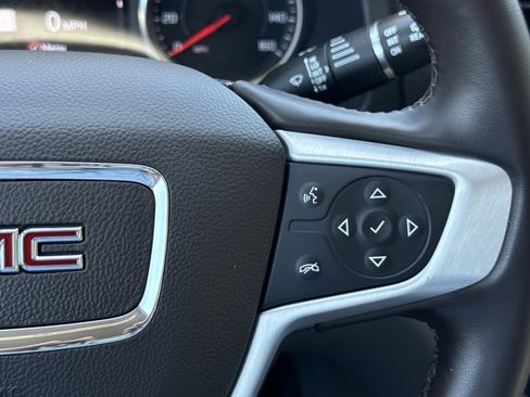 Used 2023 GMC Acadia SLT AWD/4WD image 24