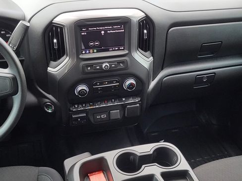 Used 2025 Chevrolet Silverado 2500 Custom w/ Custom Value Package AWD/4WD image 9