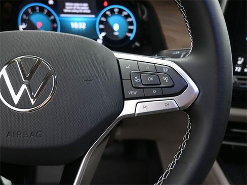 New 2026 Volkswagen Atlas SE image 28