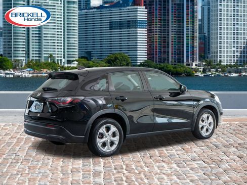 Certified 2024 Honda HR-V LX image 7