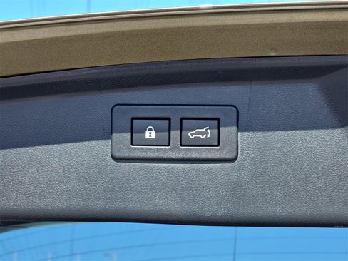 Certified 2023 Subaru Outback Limited image 13